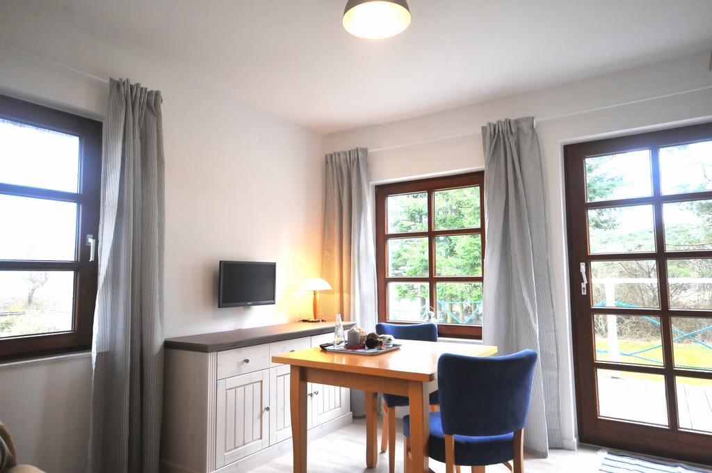 Dat Witte Hus Moritzdorf Ruegen Ferienwohnungen - Ruhige Lage Extérieur photo